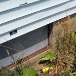 The access.  Note the vent to the right.